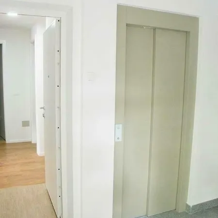 Luxury And Design Apt 3 Bricks With Balcony Appartement Sarajevo