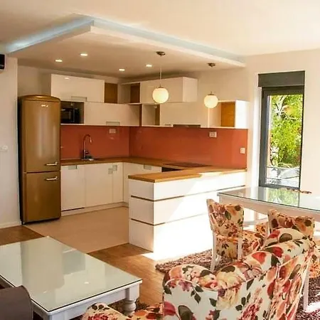 Luxury And Design Apt 3 Bricks With Balcony Appartement
